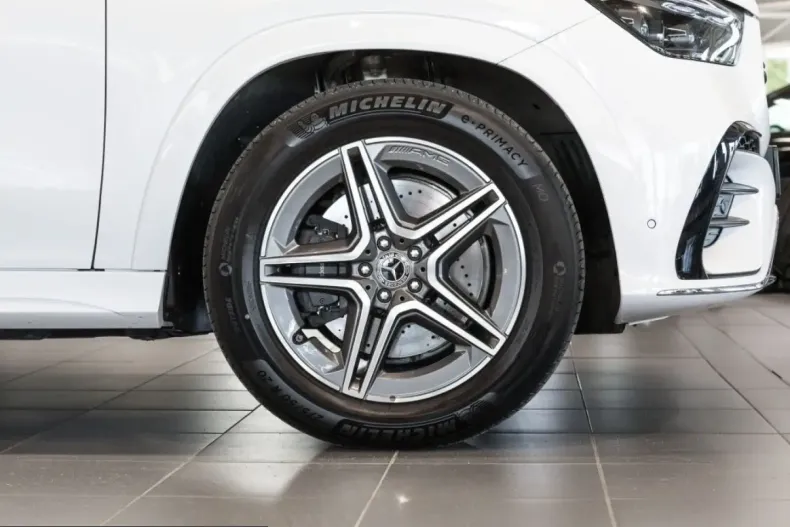 Mercedes-Benz GLE 300 (Clasa GLE) din 2025 cu 26.233 km - oferta MER231905 - foto 4