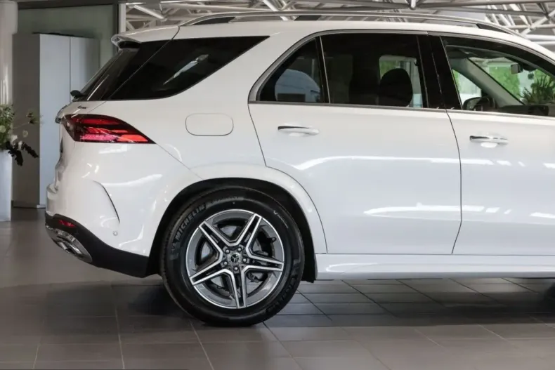 Mercedes-Benz GLE 300 (Clasa GLE) din 2025 cu 26.233 km - oferta MER231905 - foto 21