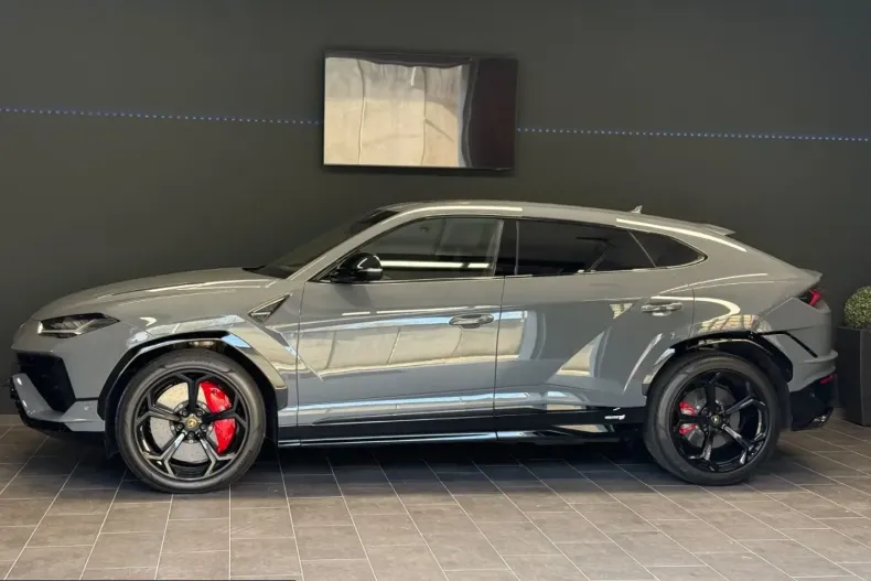 Lamborghini Urus din 2022 cu 19.000 km - oferta LAM231906 - foto 3