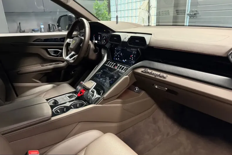 Lamborghini Urus din 2022 cu 19.000 km - oferta LAM231906 - foto 11