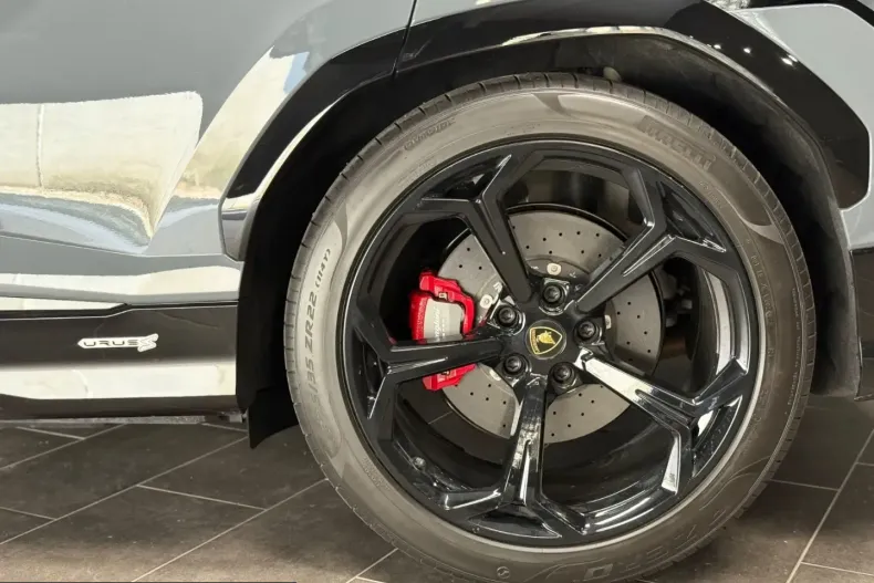Lamborghini Urus din 2022 cu 19.000 km - oferta LAM231906 - foto 19