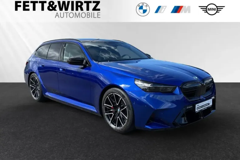 BMW M5 (Seria 5) din 2025 cu 29.989 km - oferta BMW231908 - foto 1