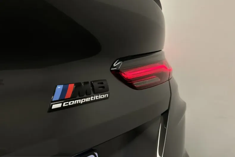 BMW M8 (Seria 8) din 2025 cu 24.418 km - oferta BMW231911 - foto 12