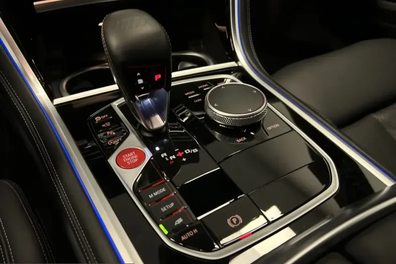 BMW M8 (Seria 8) din 2025 cu 24.418 km - oferta BMW231911 - foto 20