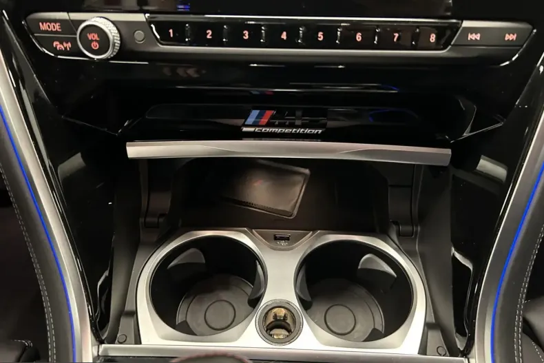 BMW M8 (Seria 8) din 2025 cu 24.418 km - oferta BMW231911 - foto 21