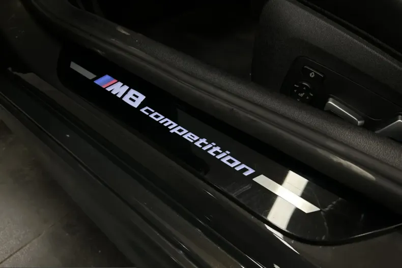 BMW M8 (Seria 8) din 2025 cu 24.418 km - oferta BMW231911 - foto 35