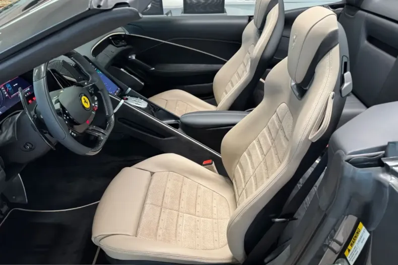 Ferrari Roma din 2025 cu 1.200 km - oferta FER231916 - foto 10