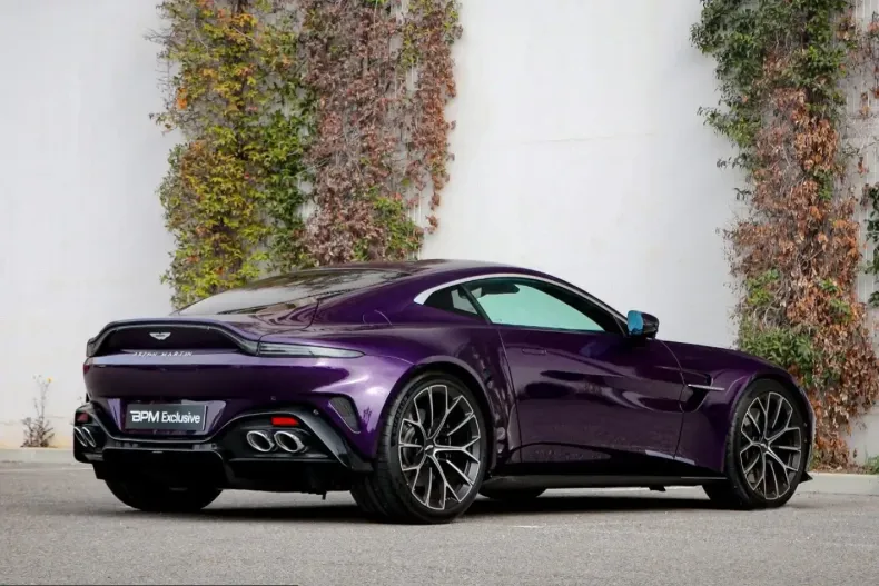 Aston Martin V8 Vantage din 2025 cu 5.000 km - oferta AST231919 - foto 9