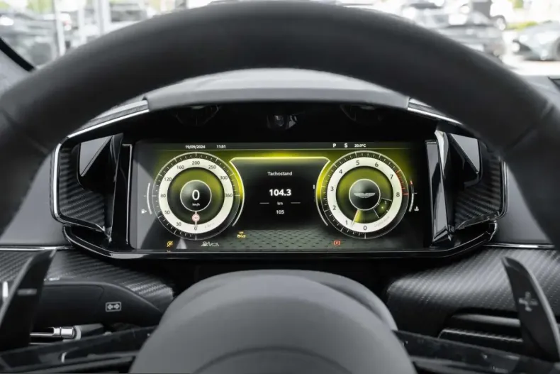 Aston Martin V8 Vantage din 2025 cu 9.500 km - oferta AST231921 - foto 6