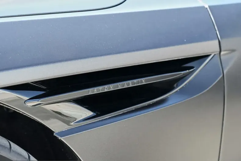 Aston Martin DB12 din 2024 cu 6.550 km - oferta AST231922 - foto 11