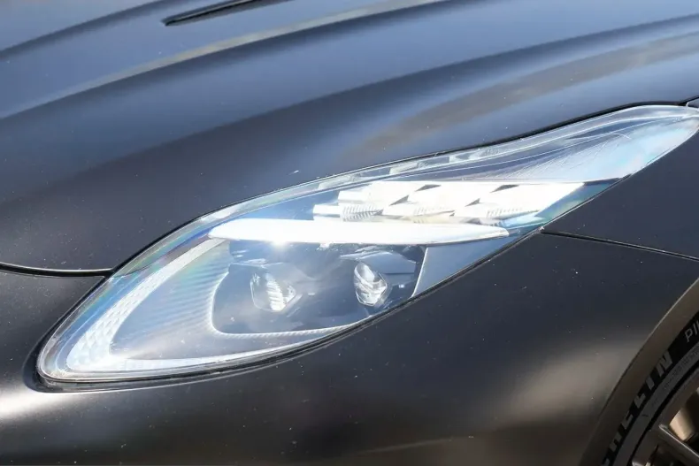 Aston Martin DB12 din 2024 cu 6.550 km - oferta AST231922 - foto 13