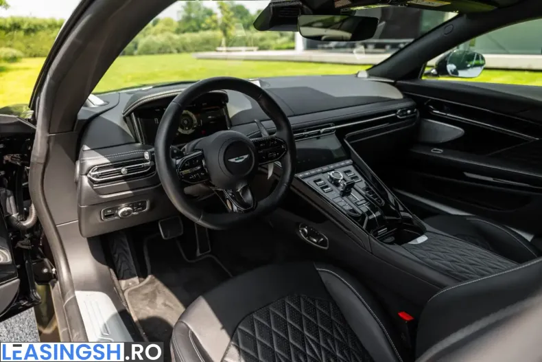 Aston Martin DB12 din 2025 cu 2.900 km - oferta AST231924 - foto 17