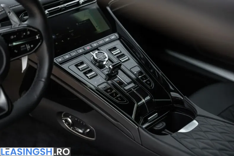 Aston Martin DB12 din 2025 cu 2.900 km - oferta AST231924 - foto 22