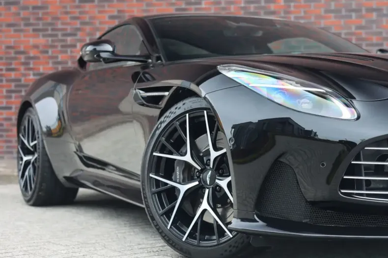 Aston Martin DB12 din 2025 cu 17.064 km - oferta AST231925 - foto 6