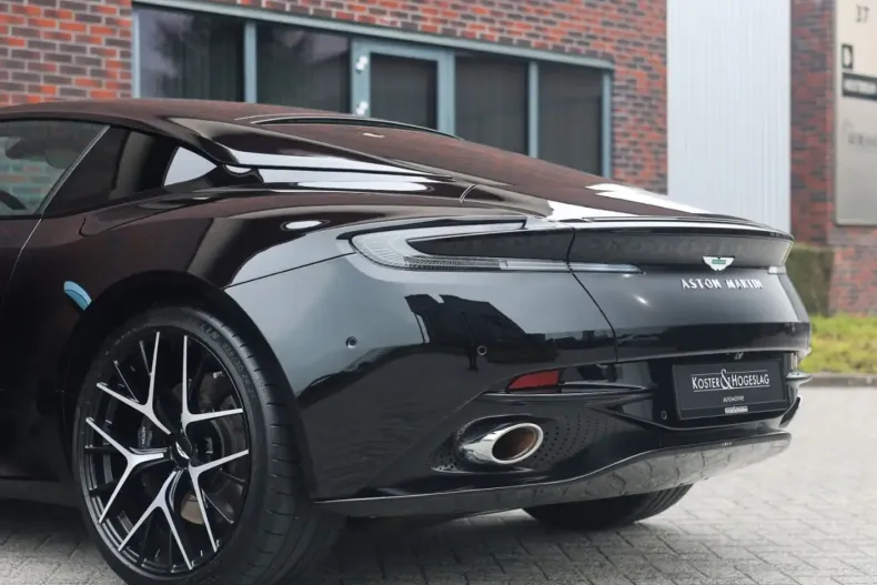 Aston Martin DB12 din 2025 cu 17.064 km - oferta AST231925 - foto 10