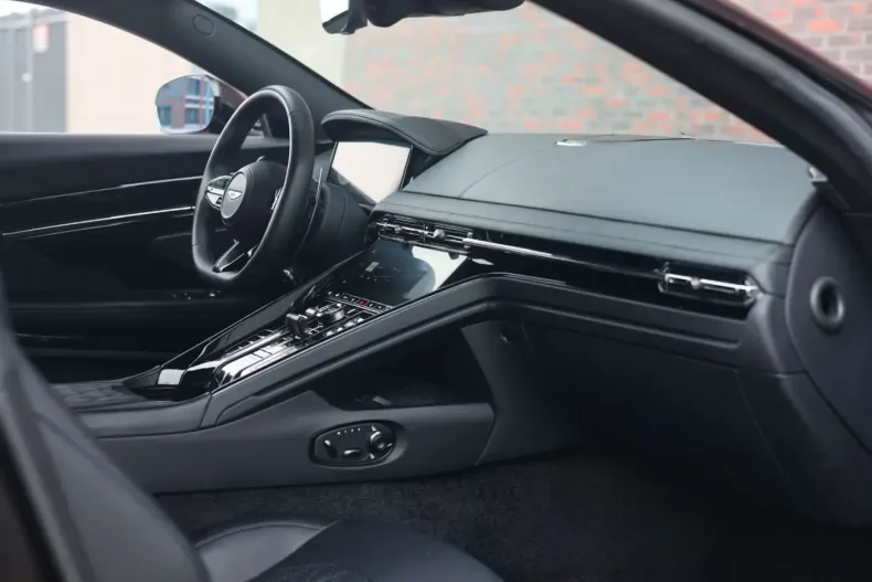 Aston Martin DB12 din 2025 cu 17.064 km - oferta AST231925 - foto 22