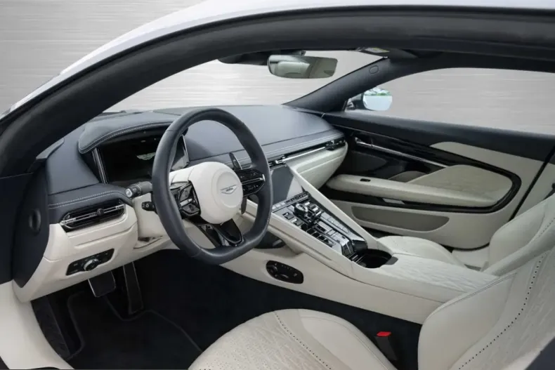 Aston Martin DB12 din 2024 cu 24.600 km - oferta AST231927 - foto 3