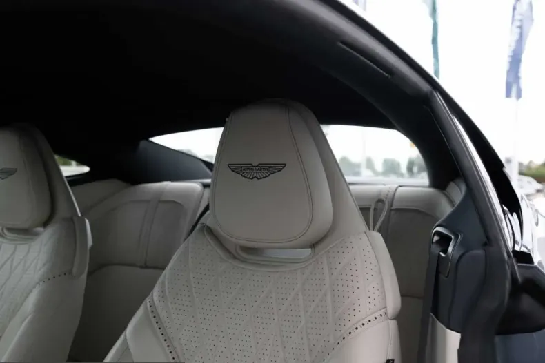 Aston Martin DB12 din 2024 cu 24.600 km - oferta AST231927 - foto 5