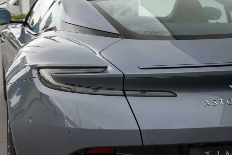 Aston Martin DB12 din 2024 cu 24.600 km - oferta AST231927 - foto 8