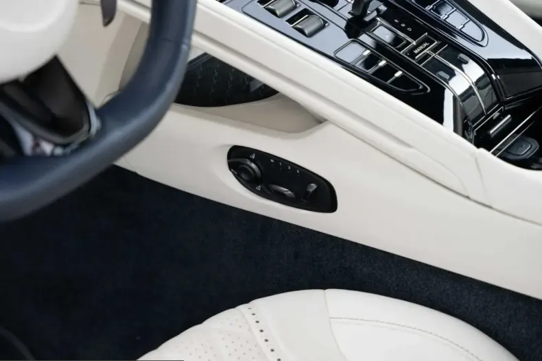 Aston Martin DB12 din 2024 cu 24.600 km - oferta AST231927 - foto 28