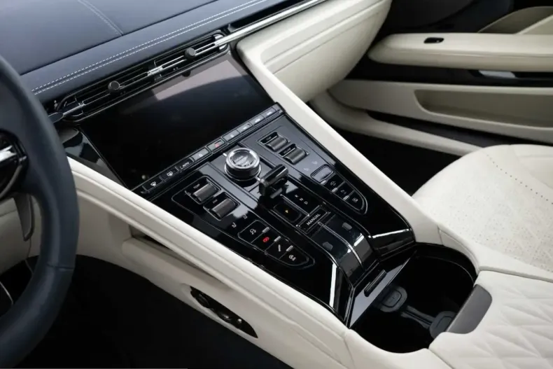 Aston Martin DB12 din 2024 cu 24.600 km - oferta AST231927 - foto 33