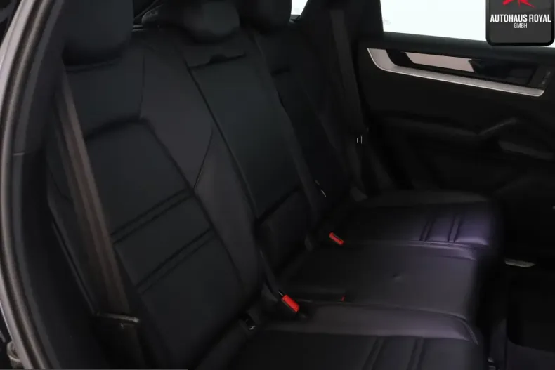 Porsche Cayenne din 2024 cu 48.894 km - oferta POR231929 - foto 12