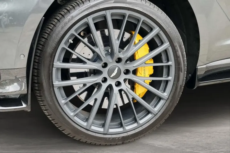 Aston Martin DBX din 2023 cu 39.900 km - oferta AST231932 - foto 12