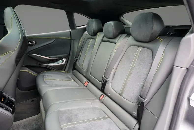 Aston Martin DBX din 2023 cu 39.900 km - oferta AST231932 - foto 31