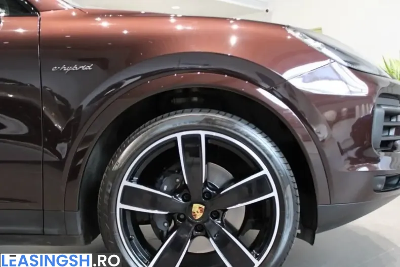 Porsche Cayenne din 2022 cu 30.166 km - oferta POR231933 - foto 6