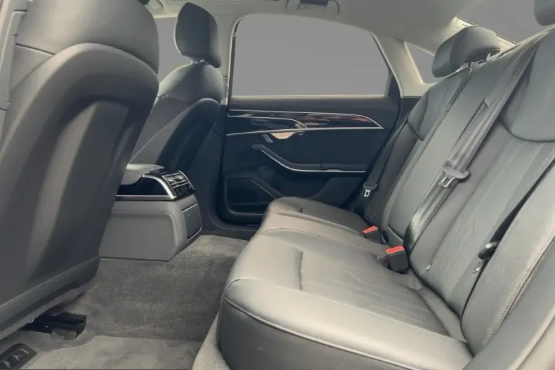 Audi A8 din 2023 cu 41.771 km - oferta AUD231947 - foto 9