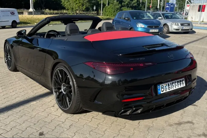 Mercedes-Benz SL 63 AMG (Clasa SL) din 2022 cu 8.251 km - oferta MER231953 - foto 12
