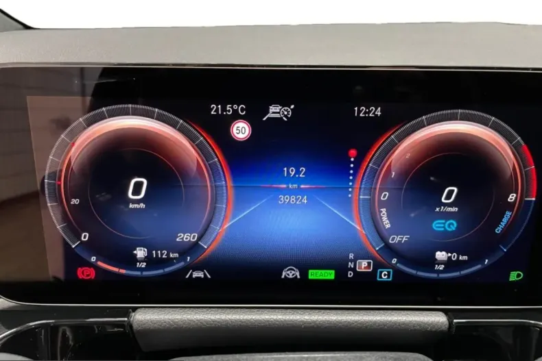 Mercedes-Benz GLA 250 (Clasa GLA) din 2023 cu 39.825 km - oferta MER231960 - foto 12