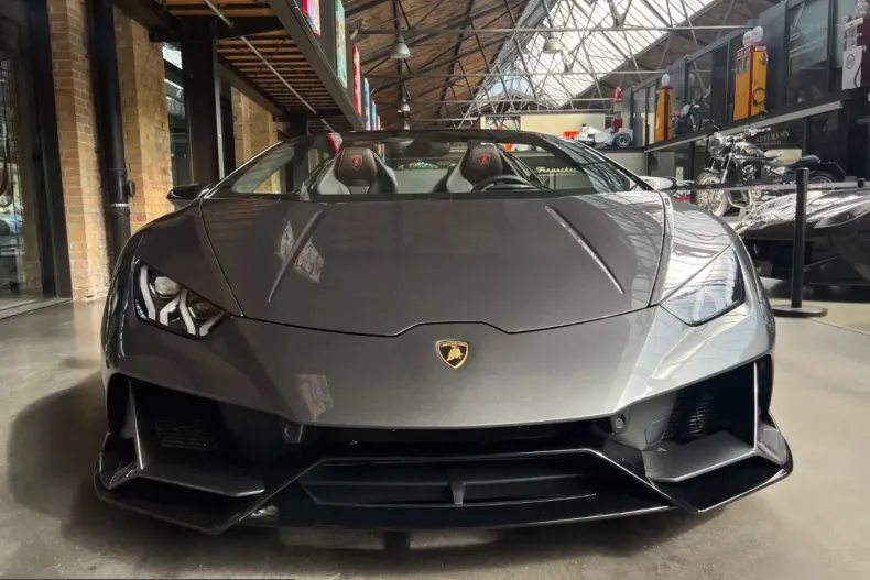 Lamborghini Huracán din 2021 cu 25.200 km - oferta LAM231964 - foto 7