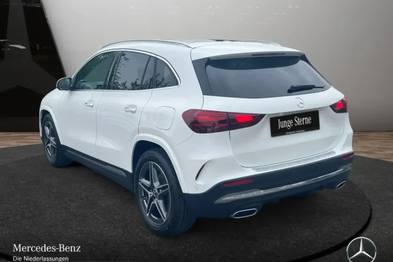 Mercedes-Benz GLA 200 (Clasa GLA) din 2025 cu 23.429 km - oferta MER231965 - foto 7