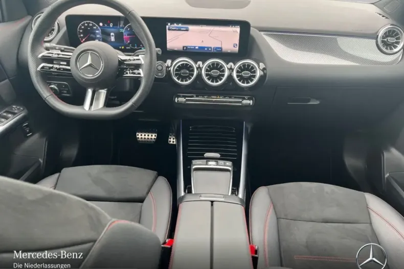 Mercedes-Benz GLA 200 (Clasa GLA) din 2025 cu 23.429 km - oferta MER231965 - foto 10
