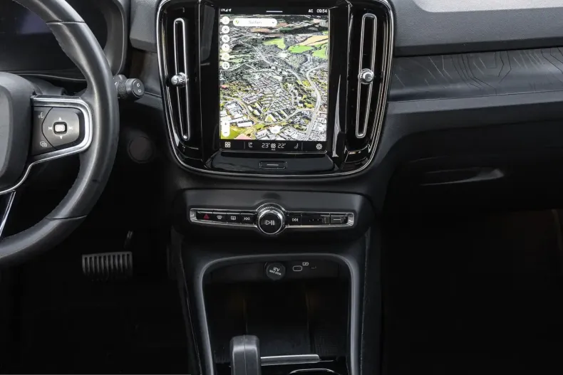 Volvo XC40 din 2022 cu 57.689 km - oferta VOL231967 - foto 9