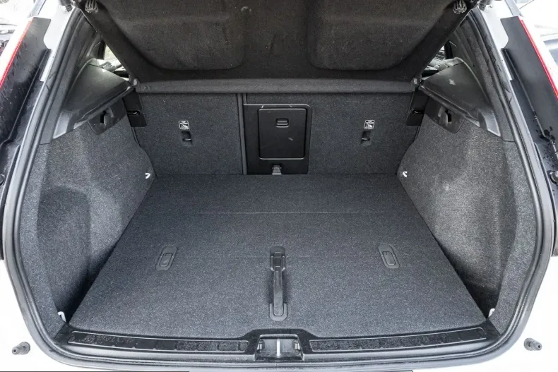 Volvo XC40 din 2022 cu 57.689 km - oferta VOL231967 - foto 16