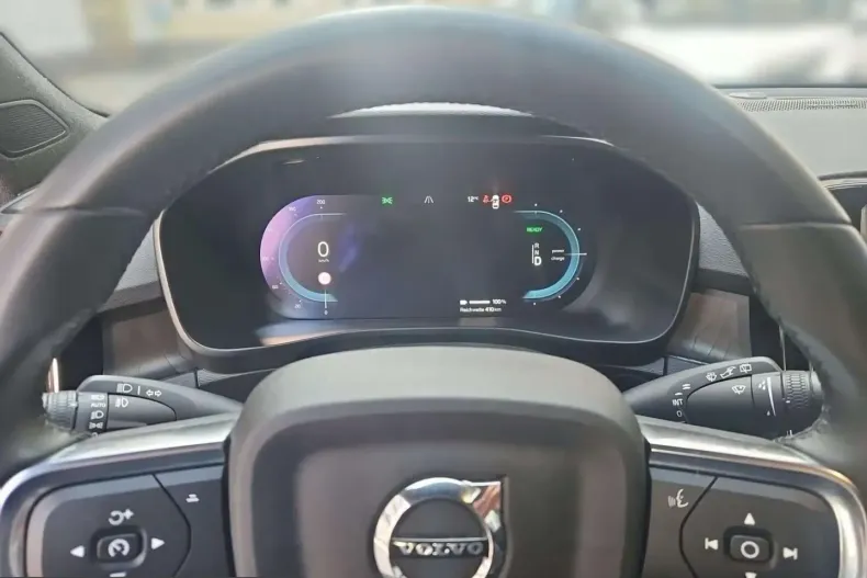 Volvo XC40 din 2022 cu 67.900 km - oferta VOL231968 - foto 8