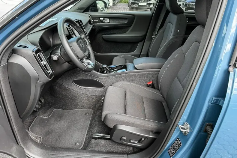 Volvo XC40 din 2023 cu 28.611 km - oferta VOL231969 - foto 12