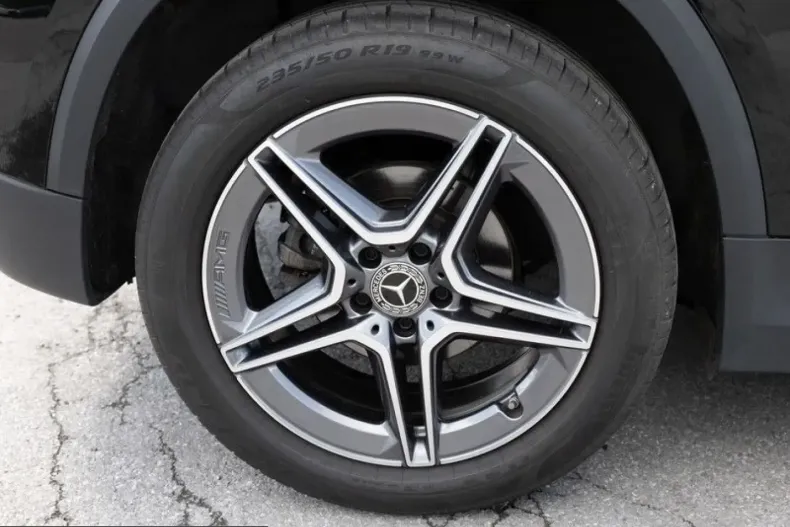 Mercedes-Benz GLA 200 (Clasa GLA) din 2023 cu 30.580 km - oferta MER231970 - foto 5