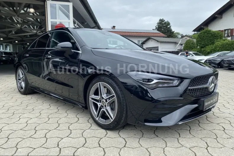 Mercedes-Benz CLA 250 (Clasa CLA) din 2025 cu 3.793 km - oferta MER231972 - foto 2