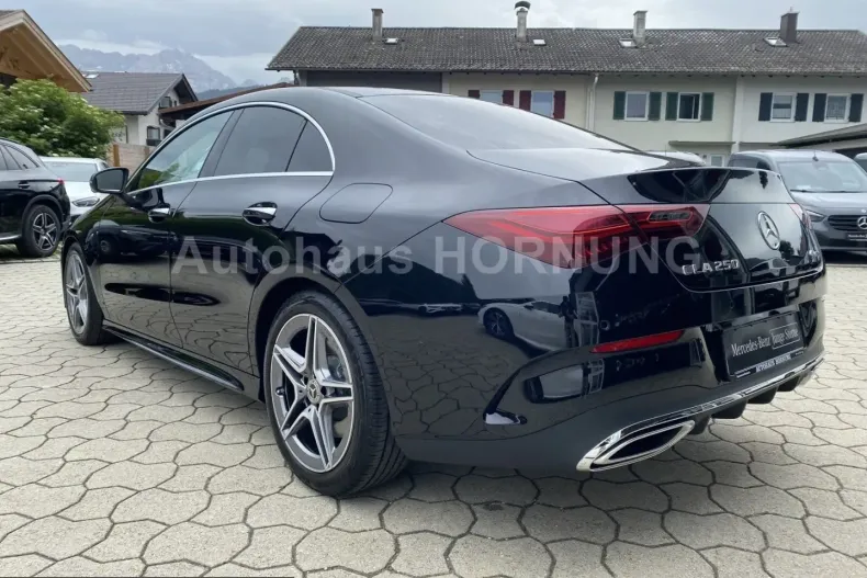 Mercedes-Benz CLA 250 (Clasa CLA) din 2025 cu 3.793 km - oferta MER231972 - foto 6