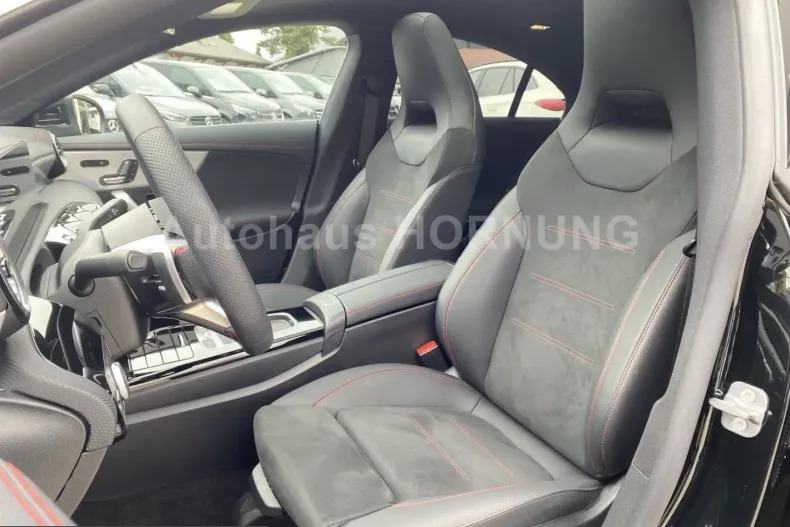 Mercedes-Benz CLA 250 (Clasa CLA) din 2025 cu 3.793 km - oferta MER231972 - foto 11