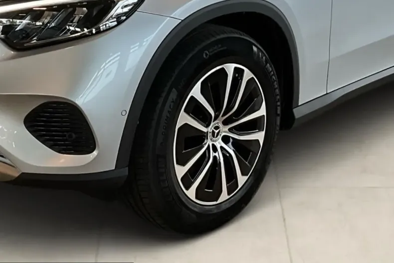 Mercedes-Benz GLC 200 (Clasa GLC) din 2024 cu 40.874 km - oferta MER231977 - foto 9