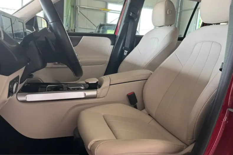 Mercedes-Benz GLB 200 (Clasa GLB) din 2023 cu 31.500 km - oferta MER231979 - foto 10