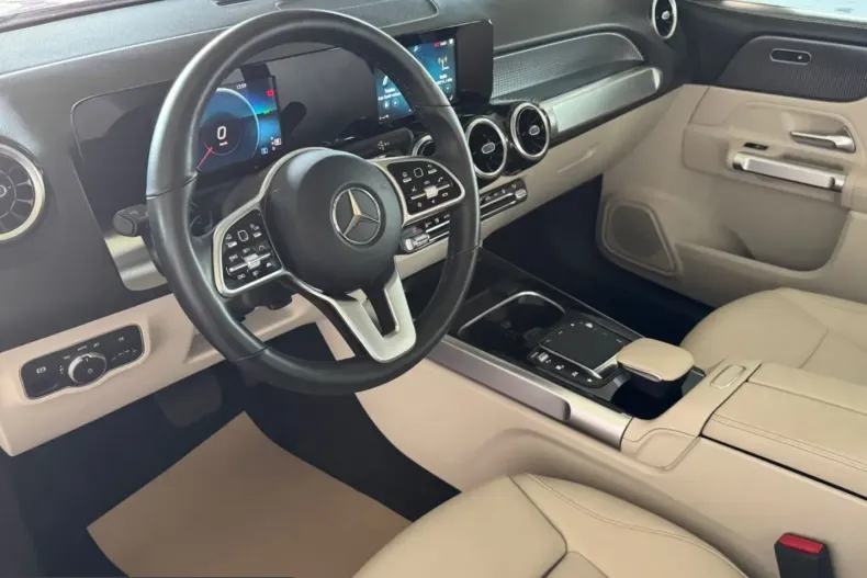 Mercedes-Benz GLB 200 (Clasa GLB) din 2023 cu 31.500 km - oferta MER231979 - foto 11