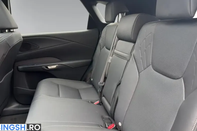 Lexus RX 450 din 2025 cu 5.200 km - oferta LEX231987 - foto 12