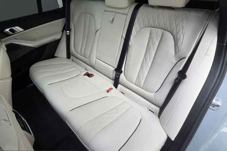 BMW X5 (Seria X) din 2025 cu 5.300 km - oferta BMW231990 - foto 17