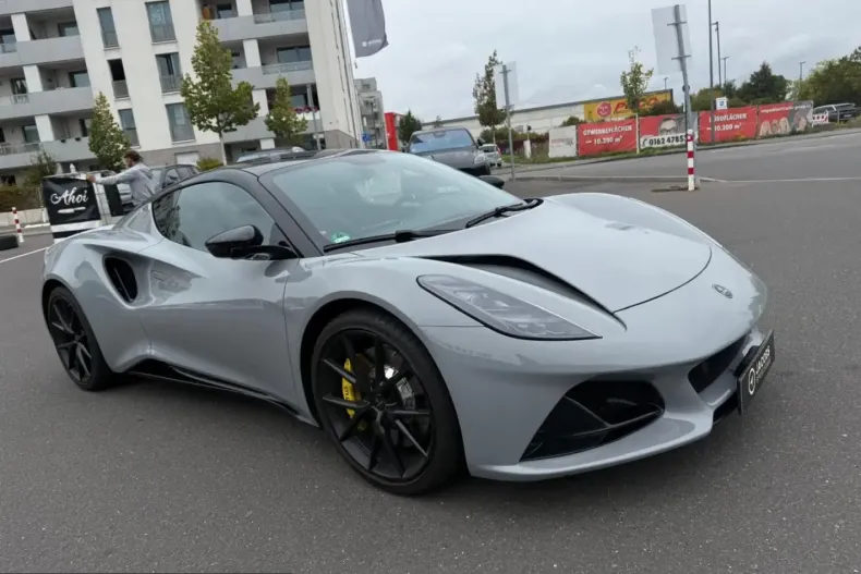 Lotus Emira din 2025 cu 6.074 km - oferta LOT231999 - foto 2