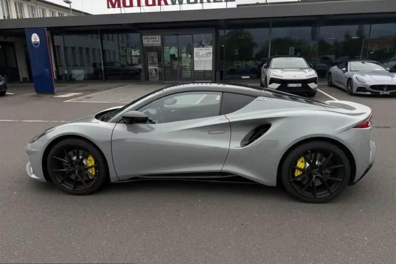 Lotus Emira din 2025 cu 6.074 km - oferta LOT231999 - foto 4
